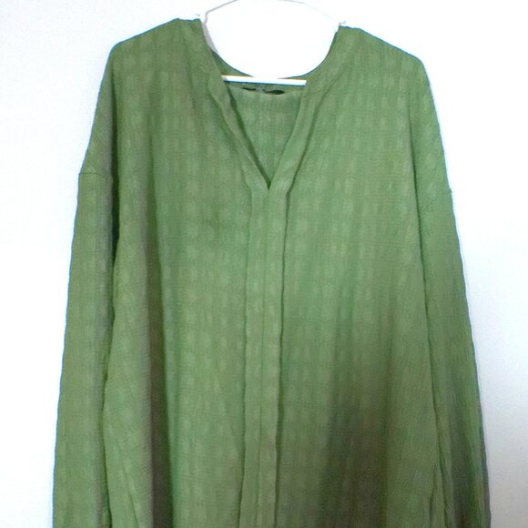 Dokotoo Tops - Dokotoo Olive Green V-Neck Smocked Sleeve Tunic Blouse Women’s 2XL